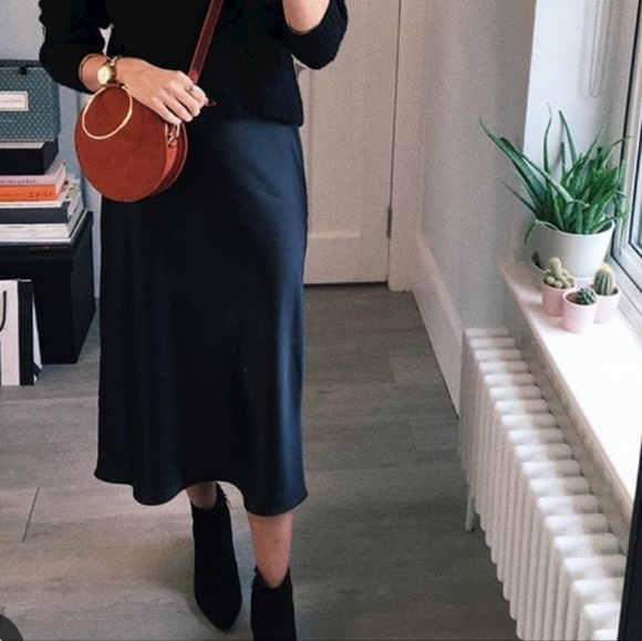 Black satin silk midi skirt - Picture 1 of 15